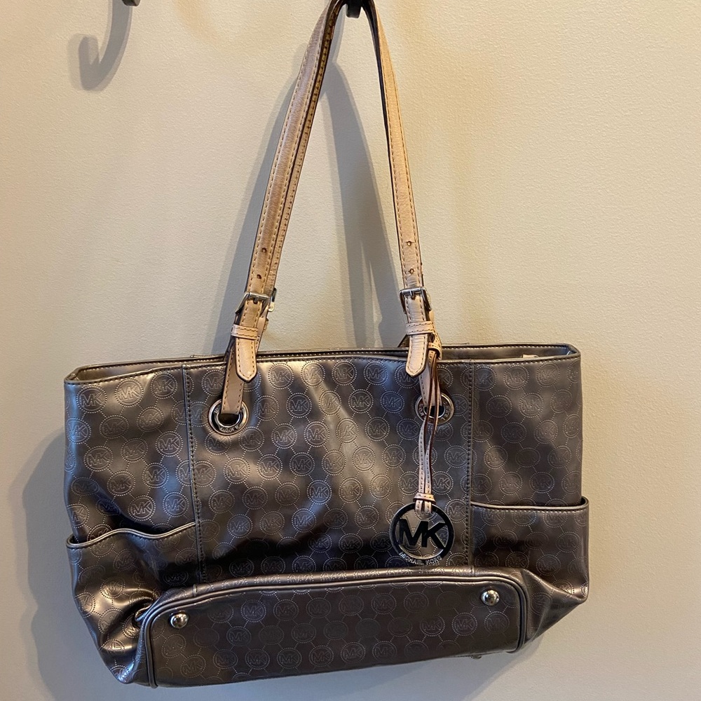 Micheal Kors Gunmetal Purse